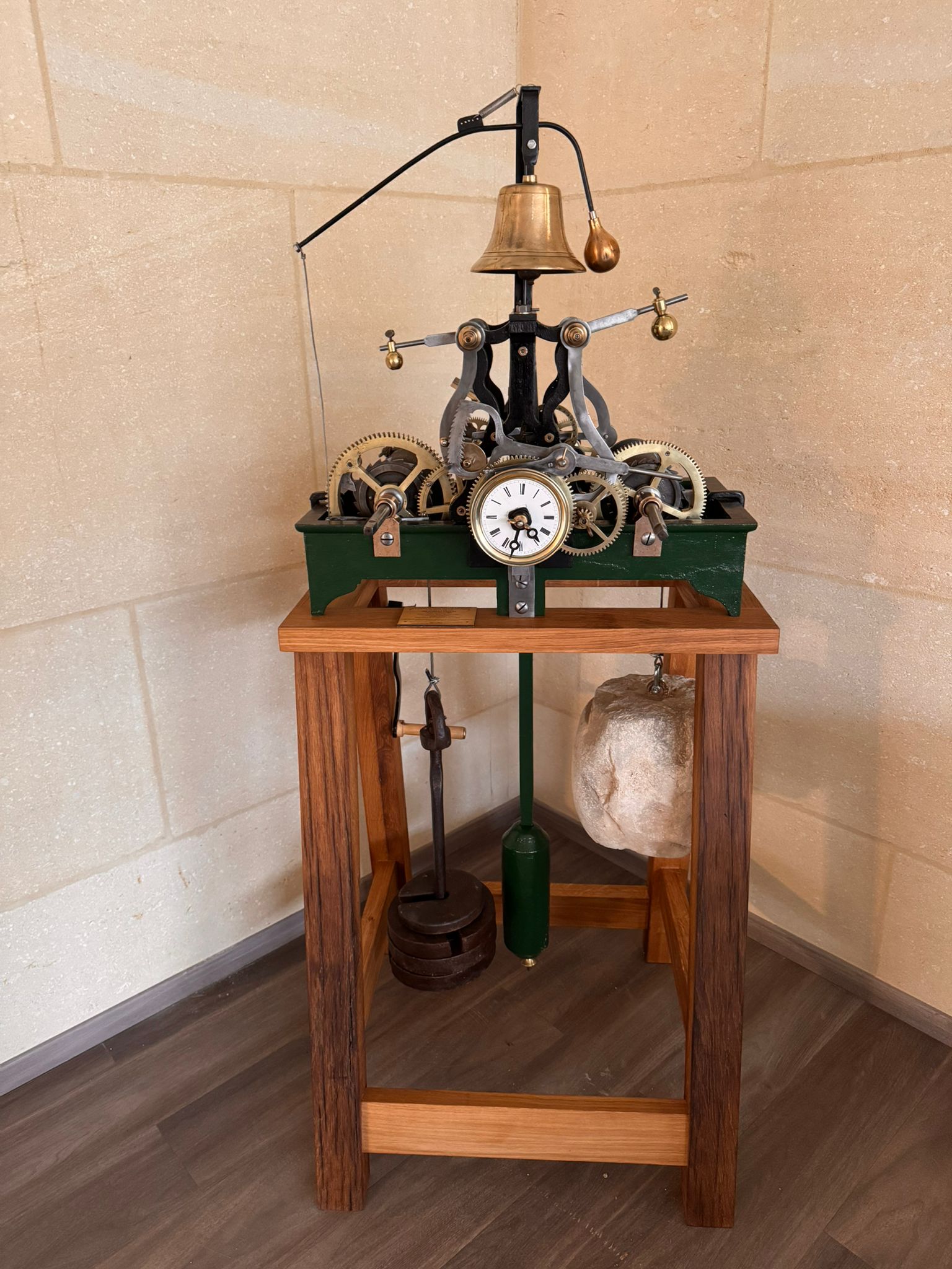 Mécanisme d'horloge d'édifice restauré